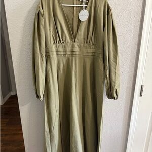 NWT Petal & Pup Sage Long Sleeve Dress